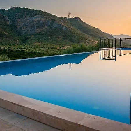 Lejlighedshotel Natureland Efes 3*